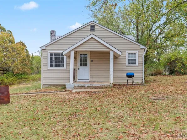 1212 Berry Dairy Rd, De Soto, MO 63020