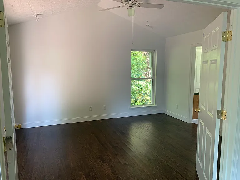 1512 Upper Sassafras Pkwy — Photo 13
