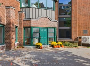 135 Springfield Rd #21, Ottawa, ON K1M1C5