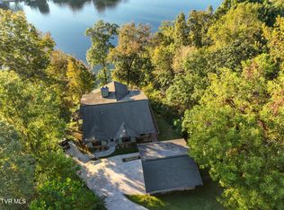 669 Summer Sound Rd, Piney Flats, TN 37686