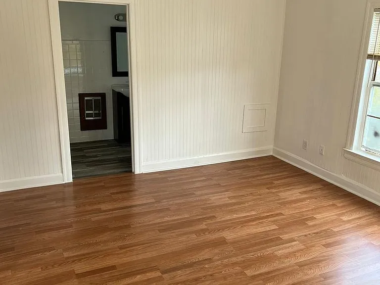 4019 Procter St — Photo 3
