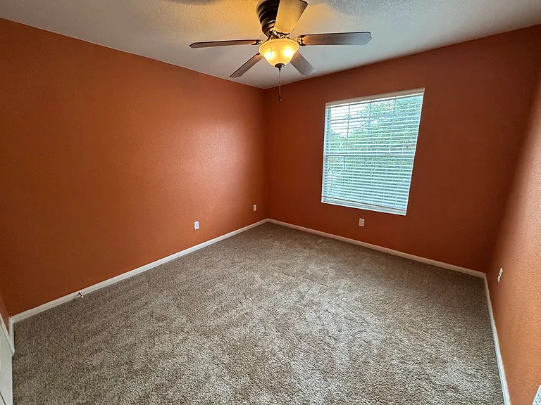 2209 Riley Dr — Photo 28
