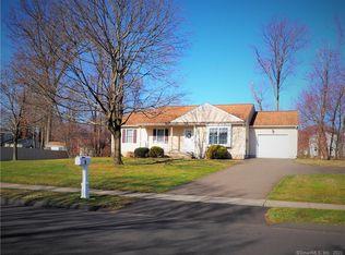 9 Gaylord Rd, Windsor Locks, CT 06096