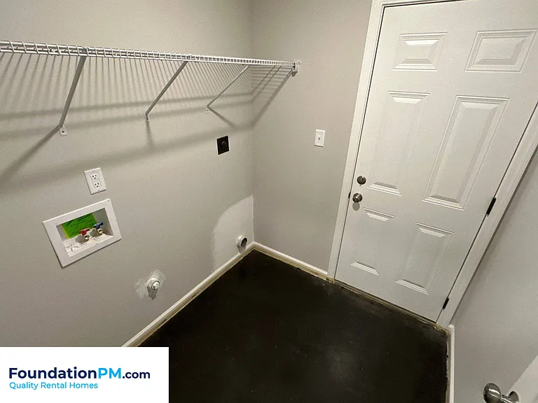 307 Harrell St — Photo 8