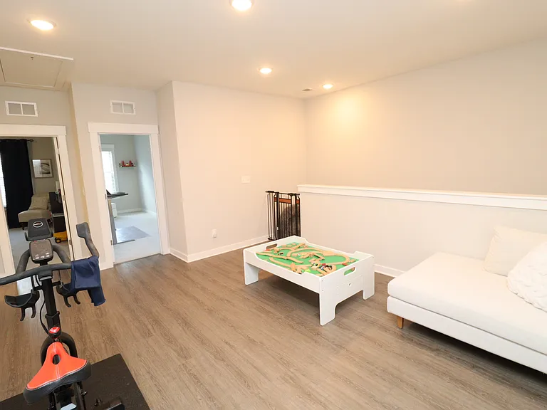 2151 Maggie Valley Dr — Photo 25