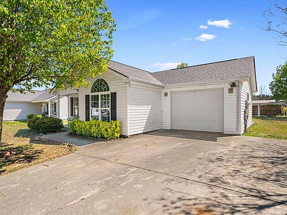 2nd image of 1494 Heather Way