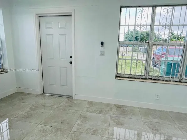 2437 NW 98th St, Miami, FL 33147