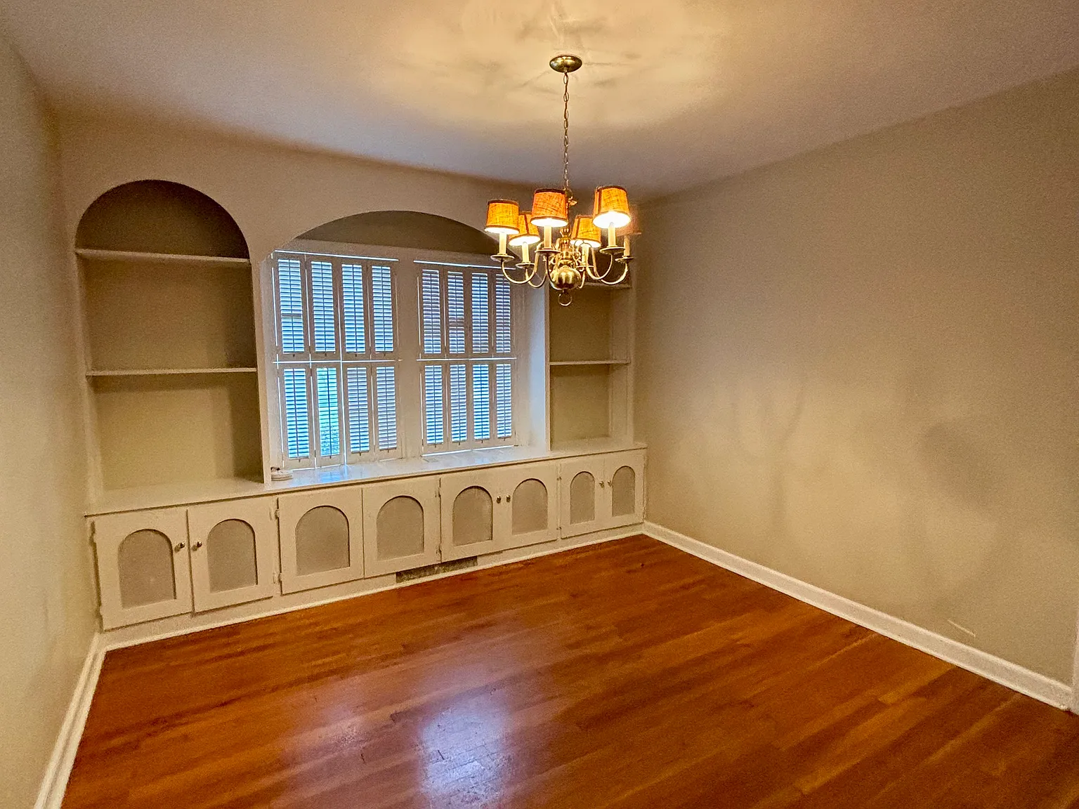 3 bed, 1264 sqft, $1,350 — Photo 3