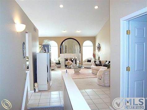 FOYER TO GREAT ROOM