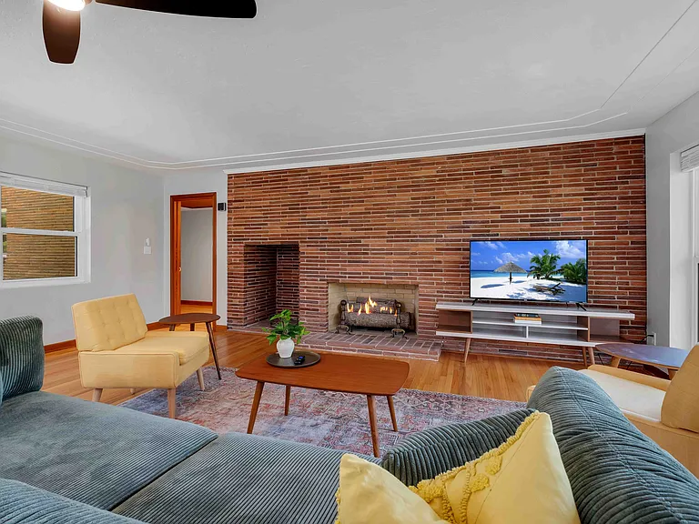 3629 Doris Dr — Photo 4