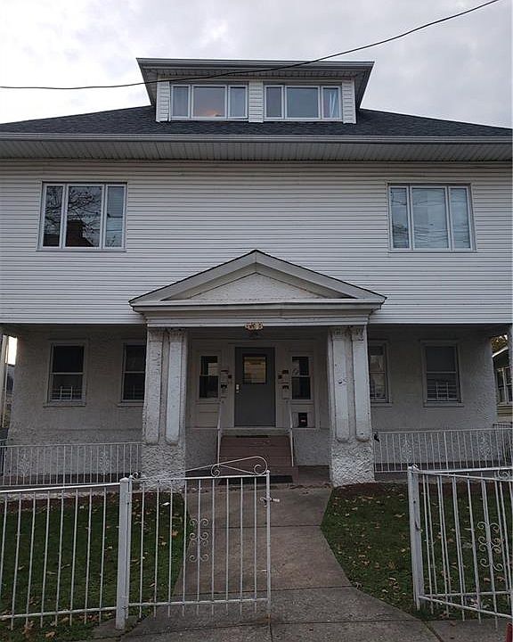1st image of 438 S 4th Ave
