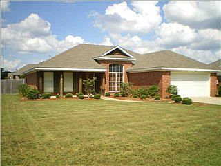1st image of 584 Oak Park Cir