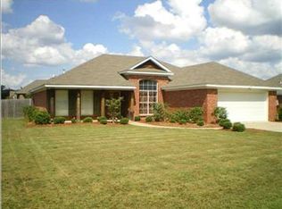 584 Oak Park Cir, Pearl, MS 39208