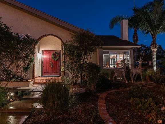 3rd image of 3272 Valewood Cir