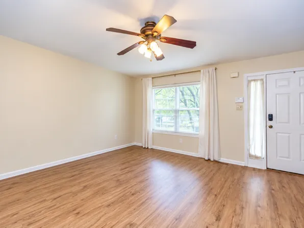 5513 Rinker Cir, Doylestown, PA 18902