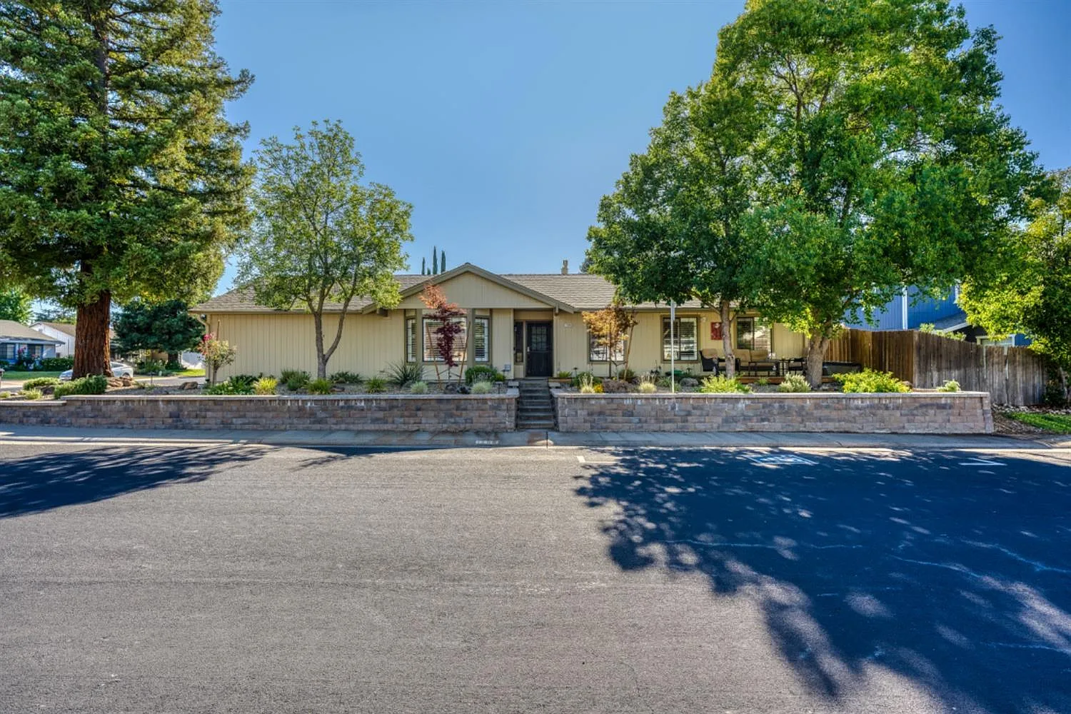 1299 Providence Way photo 1