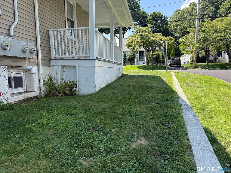 287 Old Stratfield Rd — Photo 17