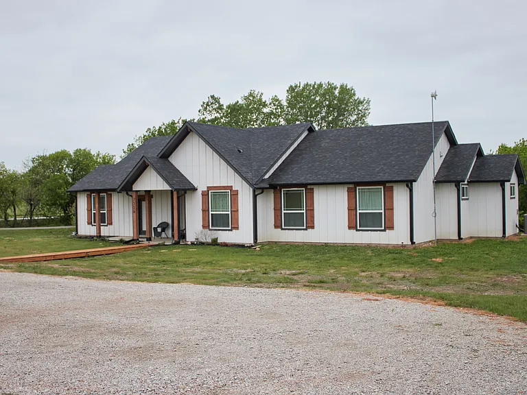 7526 Michael Rd — Photo 39