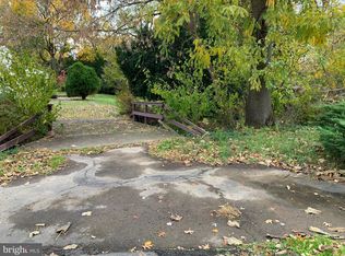 1515 Meadowbrook Rd, Feasterville Trevose, PA 19053