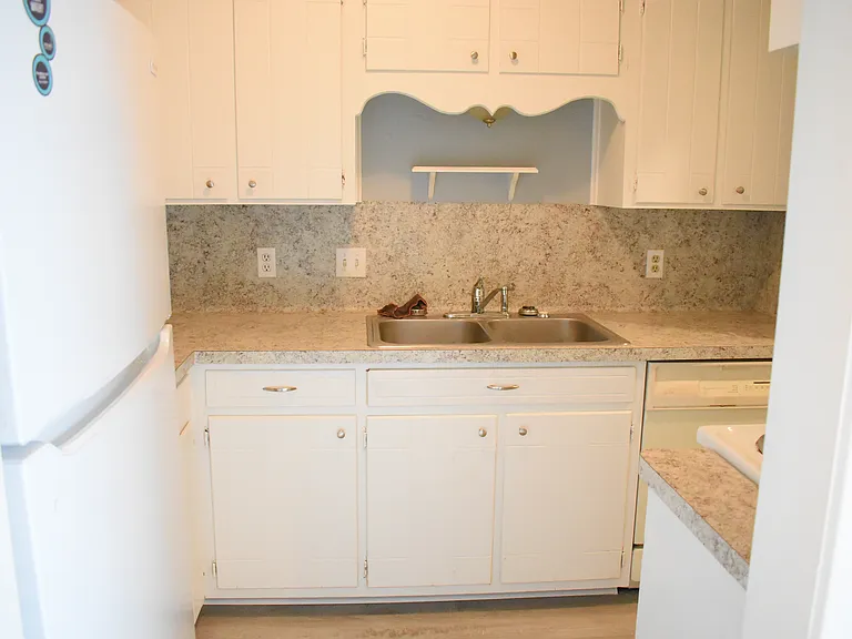 3230 Pearl St #6-1 — Photo 24