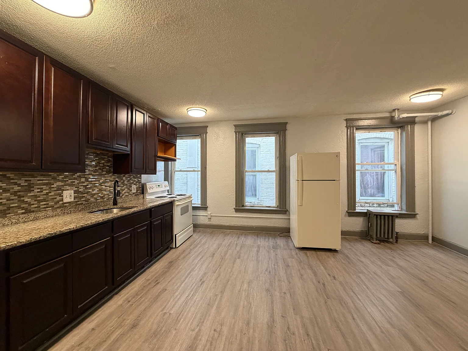 Tower View Apartments — Photo 4