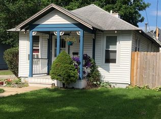 12 N Commonwealth Ave, Elgin, IL 60123