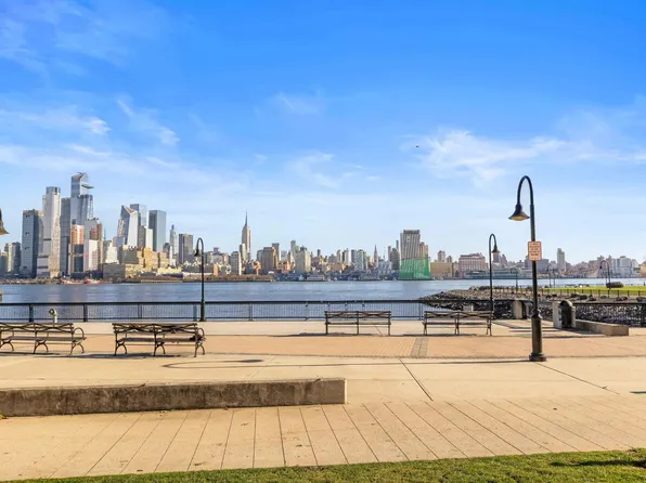 1000 Maxwell Lane image 27 of 32