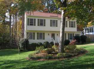 2406 Crowncrest Dr, Henrico, VA 23233