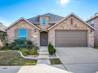 1901 13th St, Roanoke, TX 76226