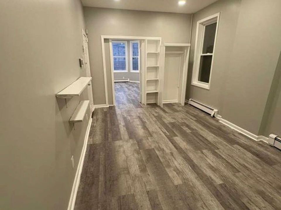 1st image of 367 Morris Ave #1F