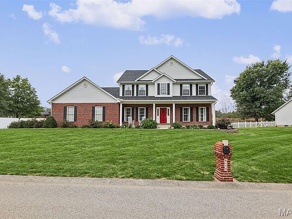 4th image of 624 Timberline Dr