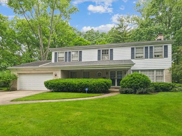 1430 Wincanton Dr, Deerfield, IL 60015