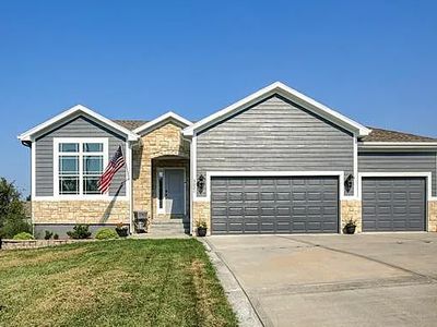 3021 N 158th St, Basehor, KS, 66007
