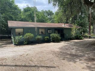 33 F And B Rd, Beaufort, SC 29907