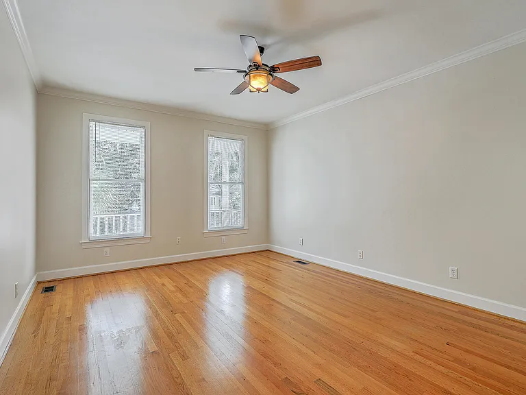 317 Rutherford St — Photo 28