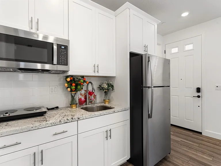 6169 Oberlander Dr — Photo 6