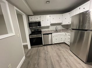 40 Sachem Dr APT 208, Cranston, RI 02920