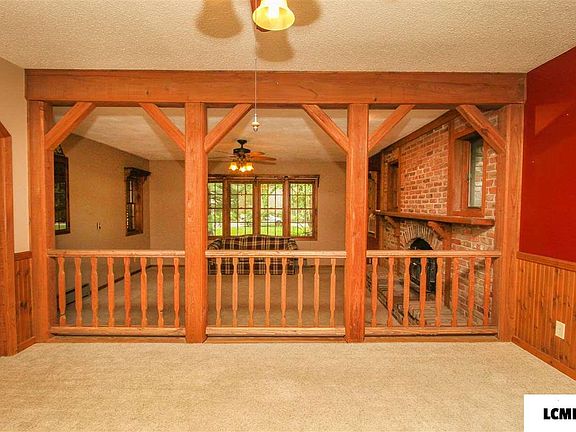 4th image of 10 Grand Oak Dr