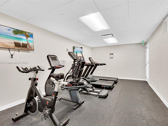 3rd image of 4301 Collins Ave APT 207