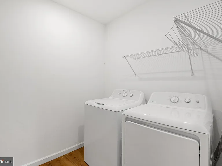 2516 W Master St — Photo 10