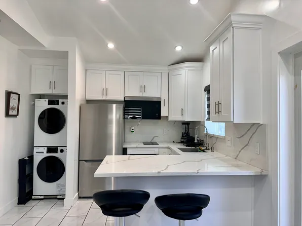 7013 Bellaire Ave, North Hollywood, CA 91605