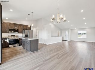 1825 E 9th St, Hickman, NE 68372