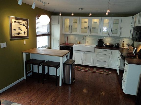 2nd image of 1443 Long Island Ct