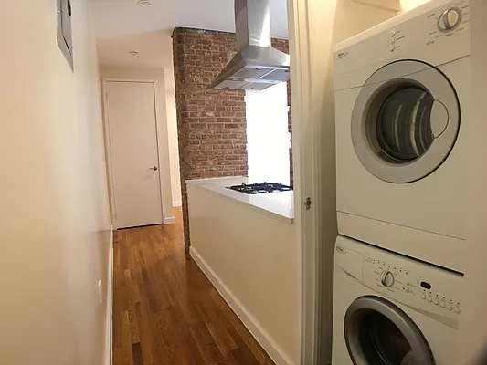 Rented by Bohemia Realty Group | media 2