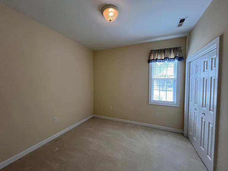 5006 Carleton Dr #113 — Photo 21