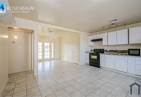 4th image of 2609 W McLellan Blvd #2