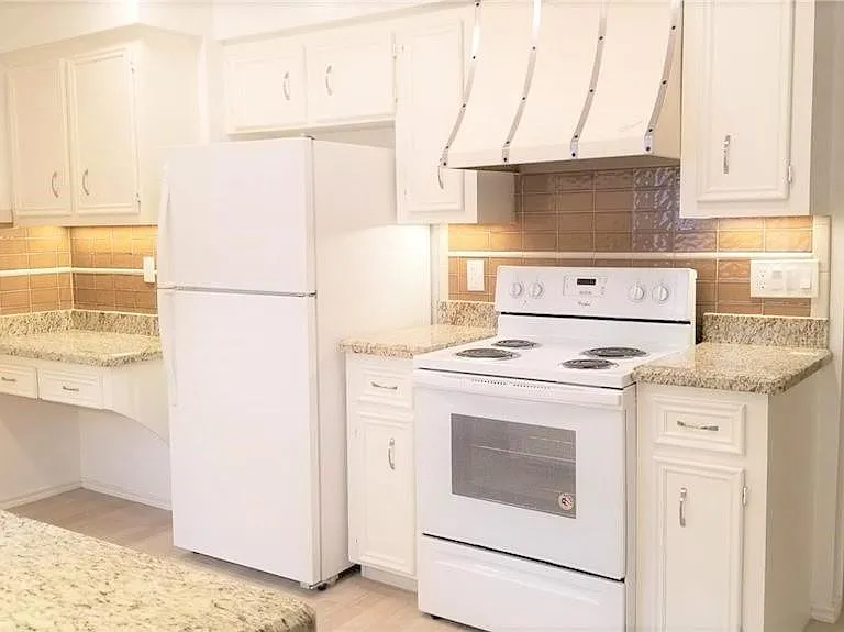 3400 N Cynthia St — Photo 11