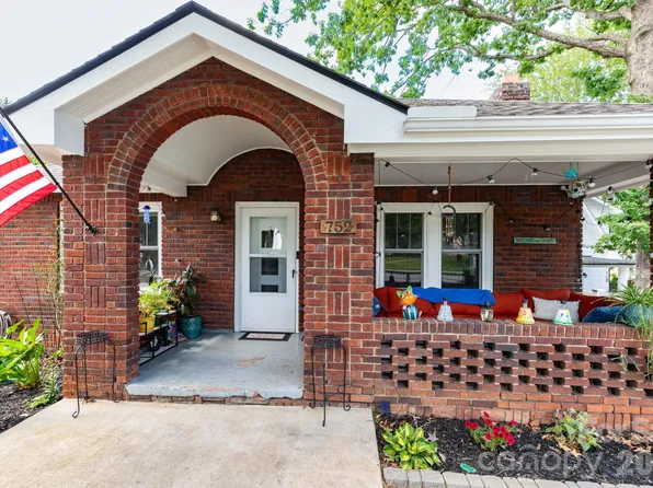 752 Fairview Rd, Asheville, NC 28803