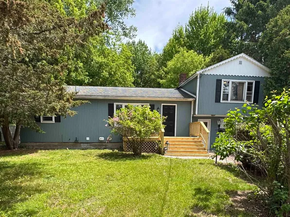 273 Church Road, Colchester, VT 05446