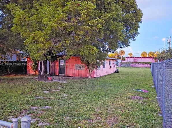 6233 NW 22nd Ct, Miami, FL 33147